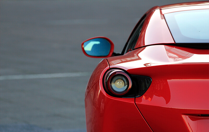 arriere voiture rouge