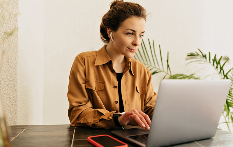 femme ordinateur